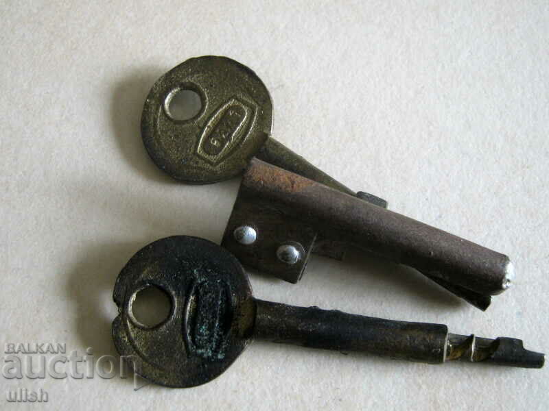 Auction Old set of 2 key lock secret Bravo lock cartridge Auction Old set of 2 key lock secret Bravo lock cartridge