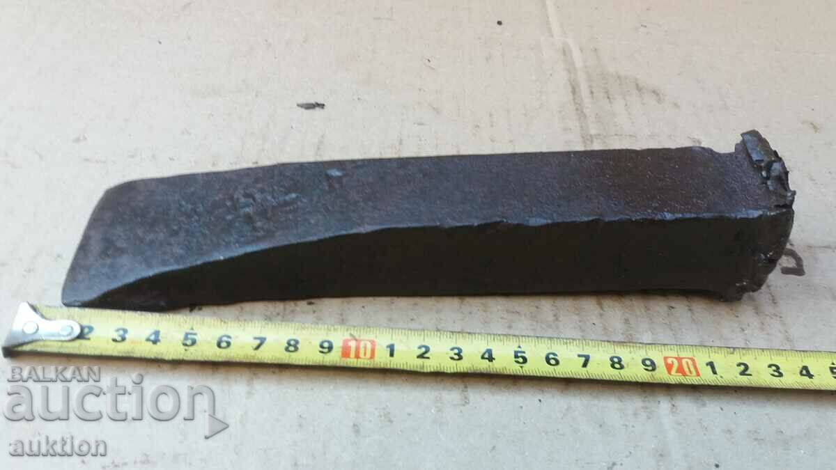 Auction SOLID STEEL DAGGER, WEDGE, CUTTER Auction SOLID STEEL DAGGER, WEDGE, CUTTER