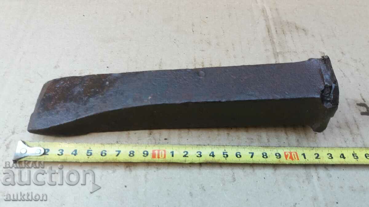 SOLID STEEL DAGGER, WEDGE, CUTTER - 6 SOLID STEEL DAGGER, WEDGE, CUTTER - 6