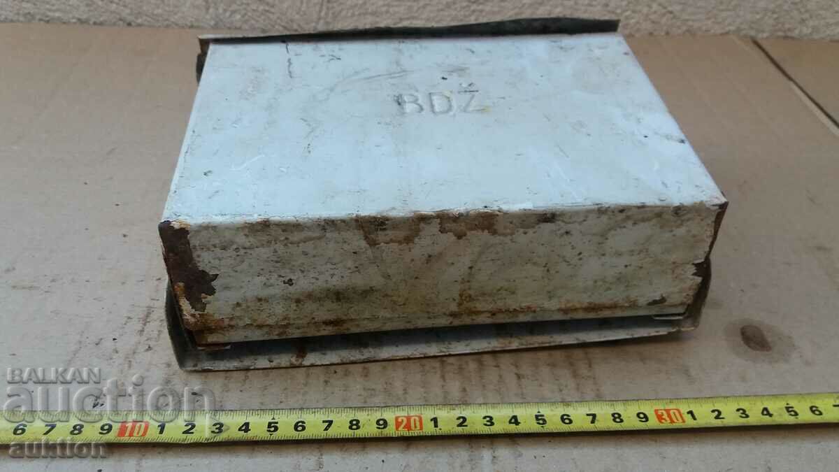 BDZ - SOC. WALL ASHTRAY REMOVED - 7