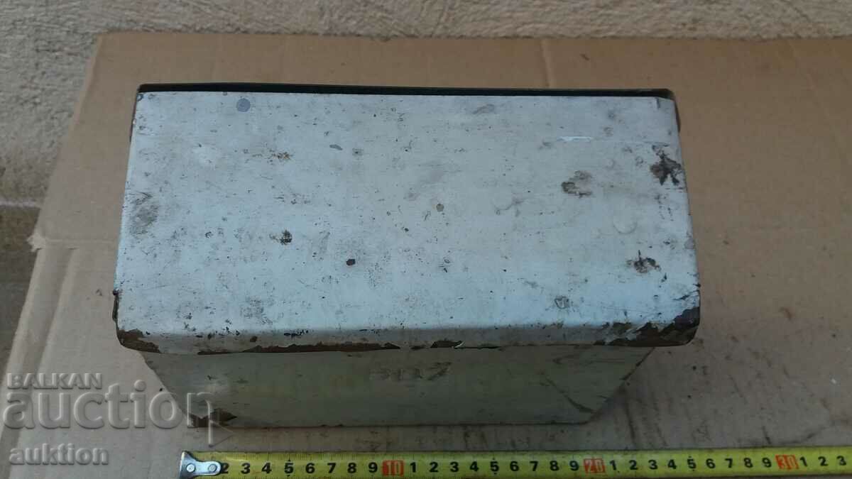 BDZ - SOC. WALL ASHTRAY REMOVED with price 9.99 BGN | € 5.11 BDZ - SOC. WALL ASHTRAY REMOVED with price 9.99 BGN | € 5.11