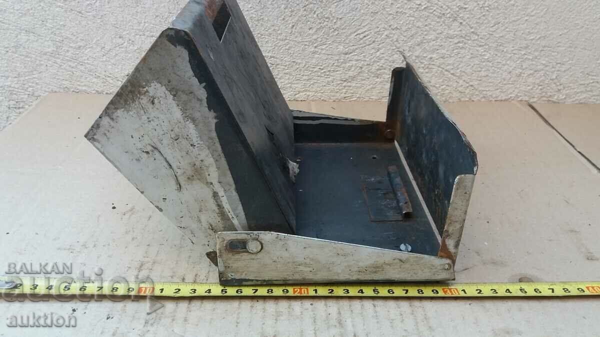 BDZ - SOC. WALL ASHTRAY REMOVED - 6 BDZ - SOC. WALL ASHTRAY REMOVED - 6