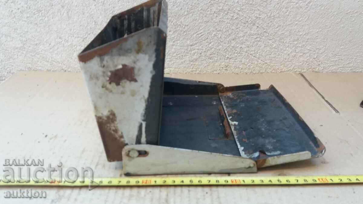 Delivery of BDZ - SOC. WALL ASHTRAY REMOVED