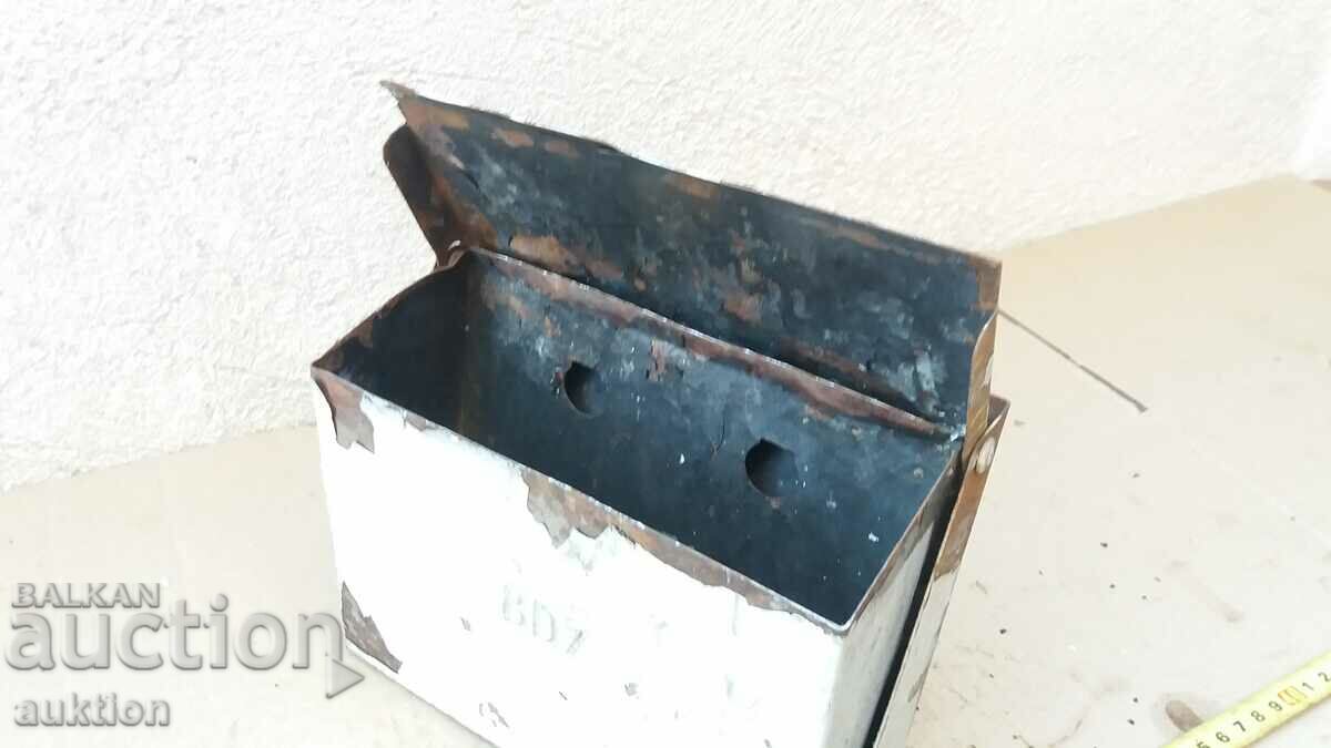 BDZ - SOC. WALL ASHTRAY REMOVED with price 9.99 BGN | € 5.11 BDZ - SOC. WALL ASHTRAY REMOVED with price 9.99 BGN | € 5.11