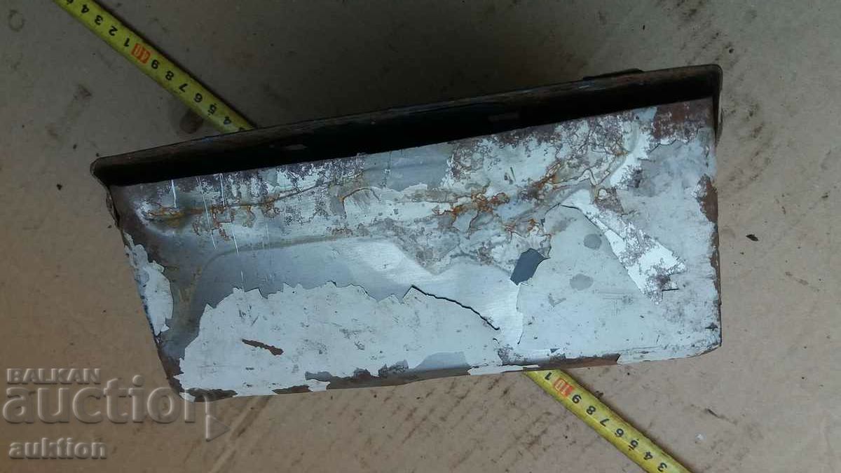 Delivery of BDZ - SOC. WALL ASHTRAY REMOVED Delivery of BDZ - SOC. WALL ASHTRAY REMOVED