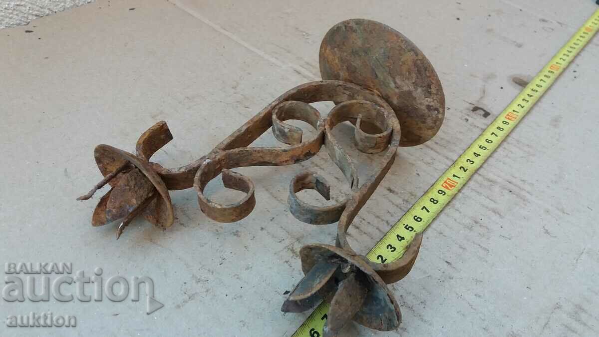 OLD SOLID METAL CANDLEHOLDER - PAIR - 7 OLD SOLID METAL CANDLEHOLDER - PAIR - 7