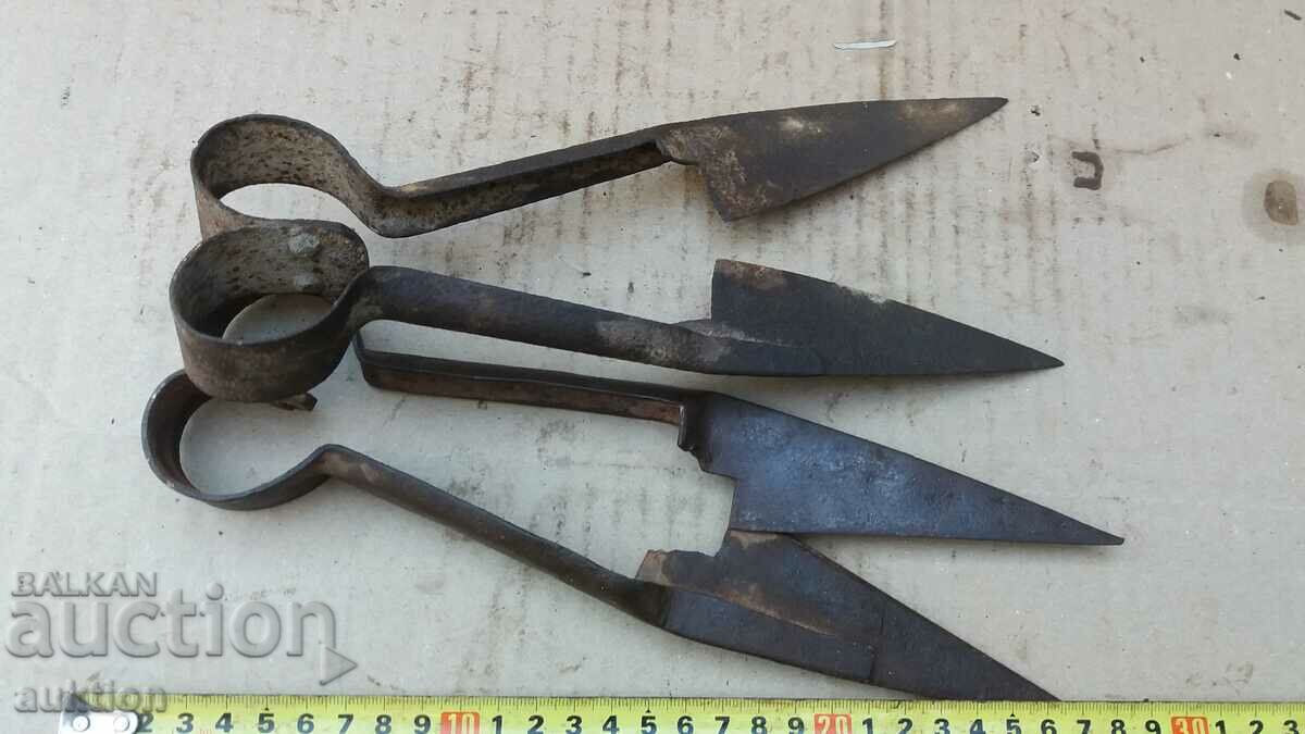 SET OF TWO SHEEP SHEARS - 6 SET OF TWO SHEEP SHEARS - 6