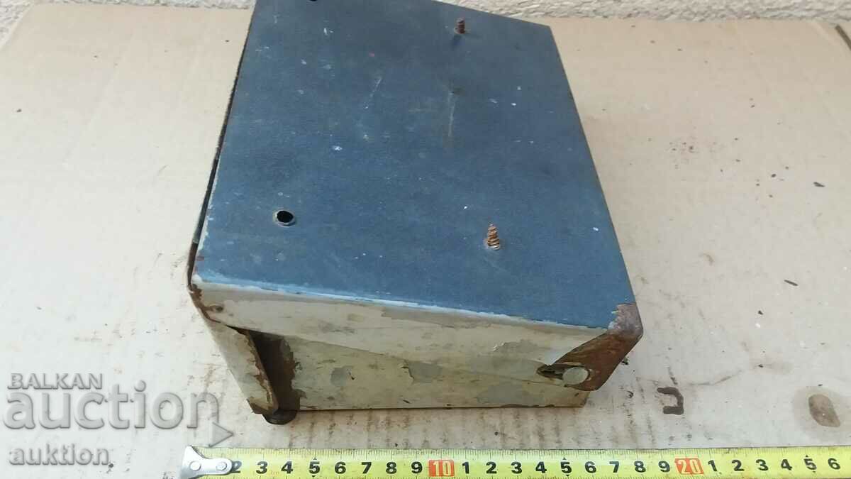 Delivery of BDZ - SOC. WALL ASHTRAY REMOVED Delivery of BDZ - SOC. WALL ASHTRAY REMOVED