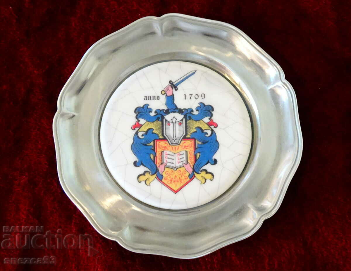 Family, wedding tin plate with coat of arms.