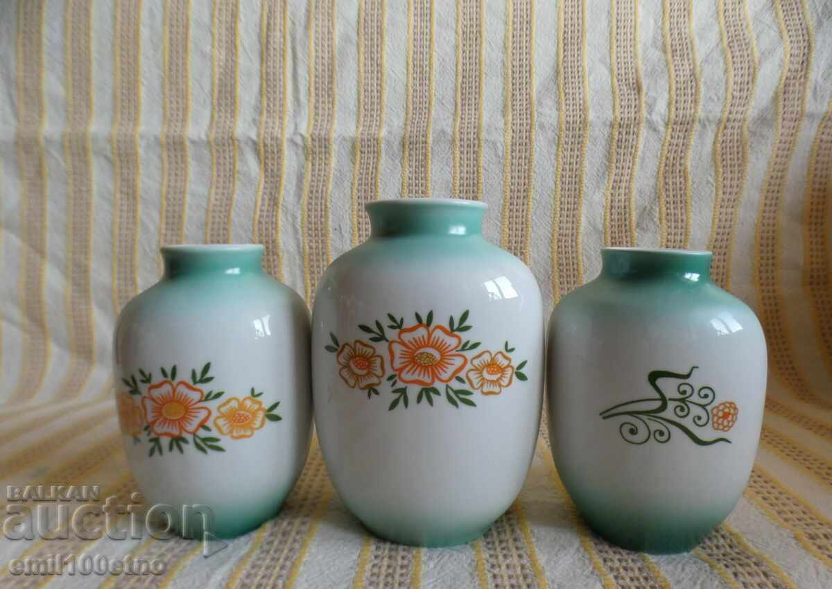Set of 3 beautiful small vases porcelain CMIELOW Poland with price 20.00 BGN | € 10.23 Set of 3 beautiful small vases porcelain CMIELOW Poland with price 20.00 BGN | € 10.23