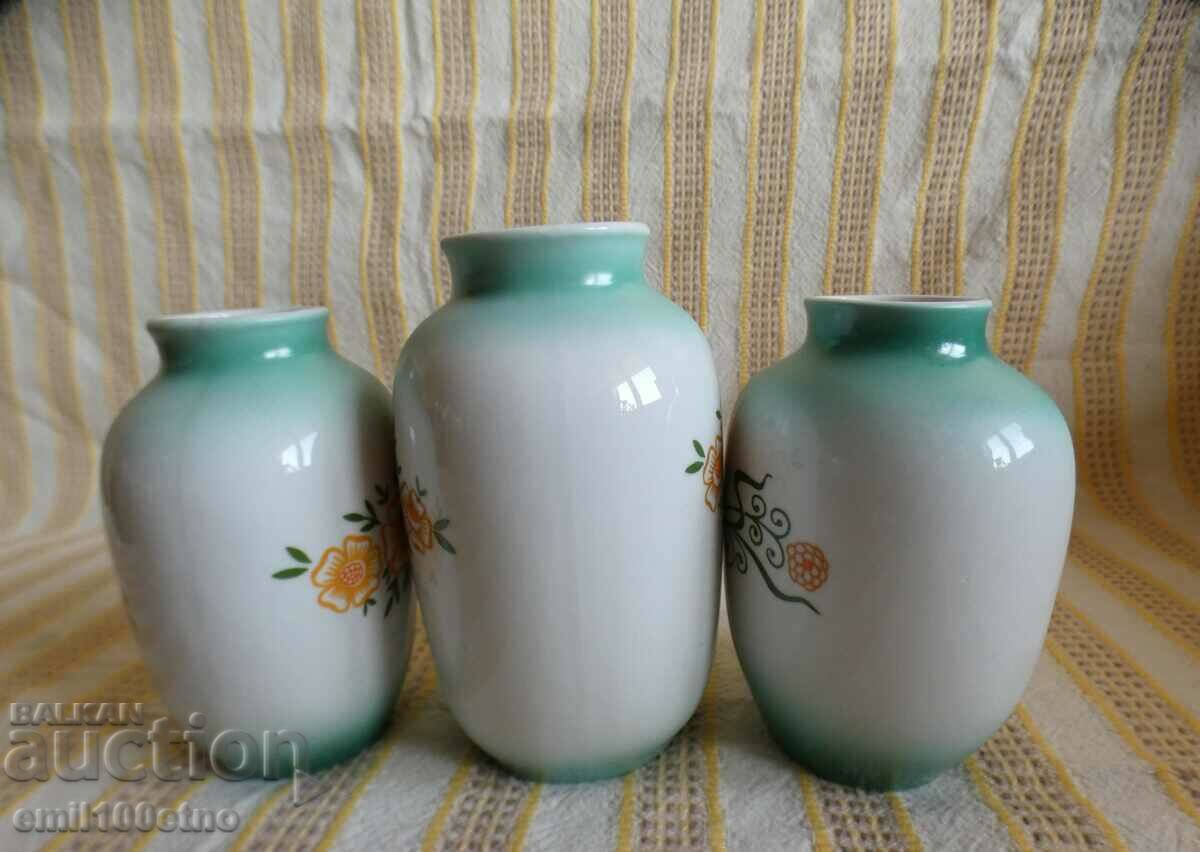Auction Set of 3 beautiful small vases porcelain CMIELOW Poland Auction Set of 3 beautiful small vases porcelain CMIELOW Poland