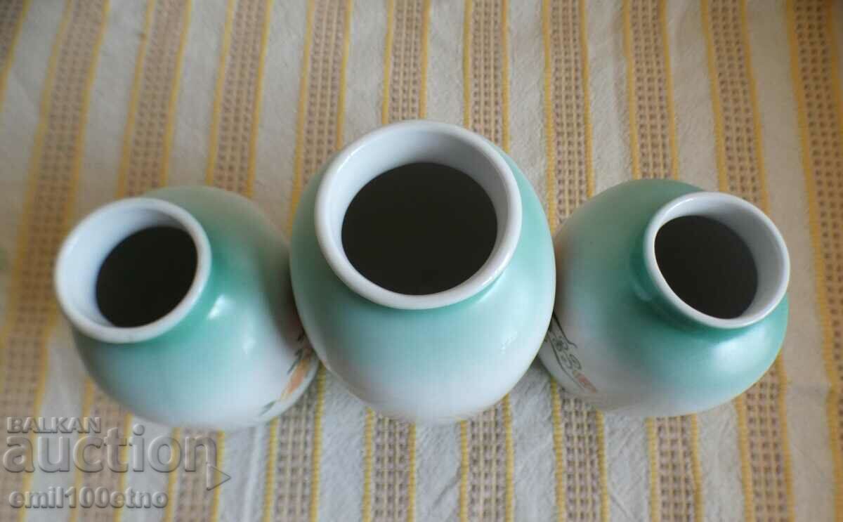 Delivery of Set of 3 beautiful small vases porcelain CMIELOW Poland Delivery of Set of 3 beautiful small vases porcelain CMIELOW Poland