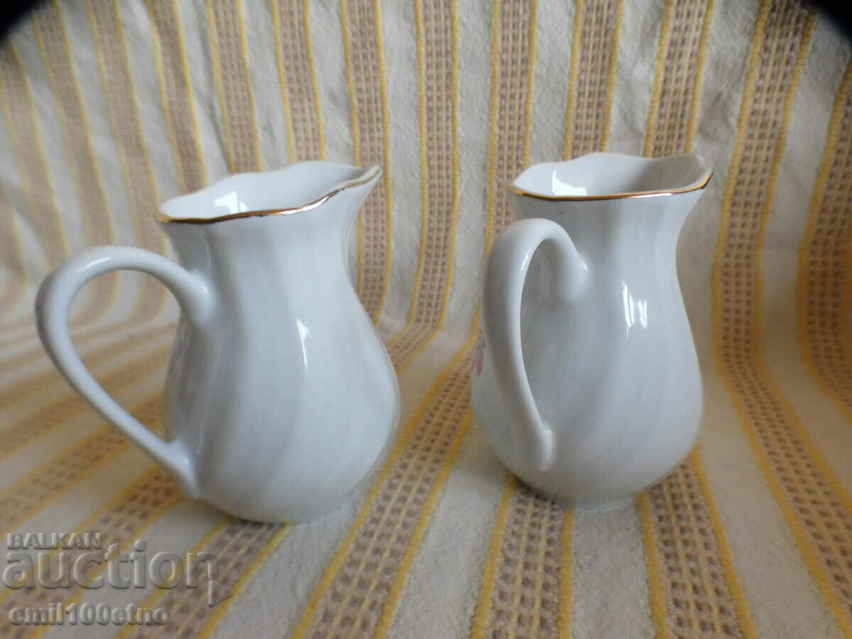 Delivery of Set of 2 milk jugs porcelain Kitka Novi Pazar Delivery of Set of 2 milk jugs porcelain Kitka Novi Pazar