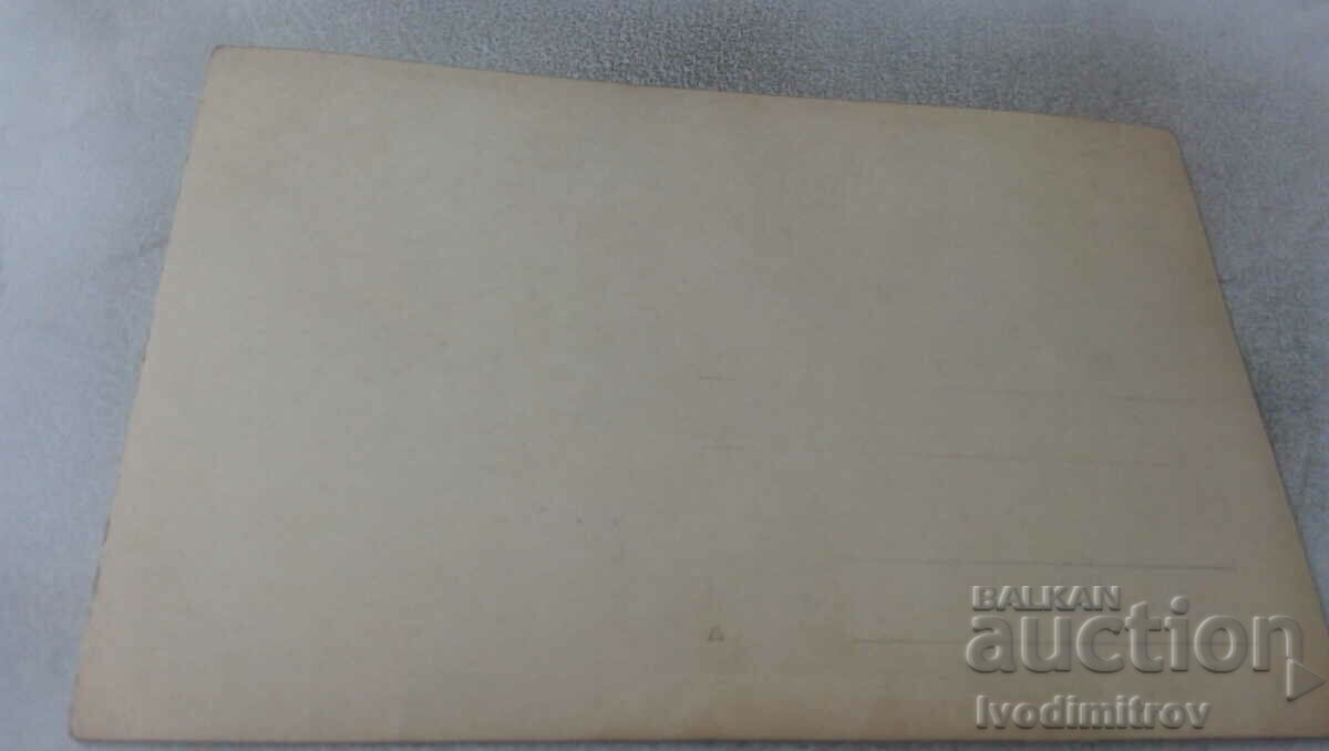 Αξιωματικός φωτογραφιών σε μαύρο άλογο το χειμώνα με τιμή 2.35 BGN | € 1.20 Αξιωματικός φωτογραφιών σε μαύρο άλογο το χειμώνα με τιμή 2.35 BGN | € 1.20