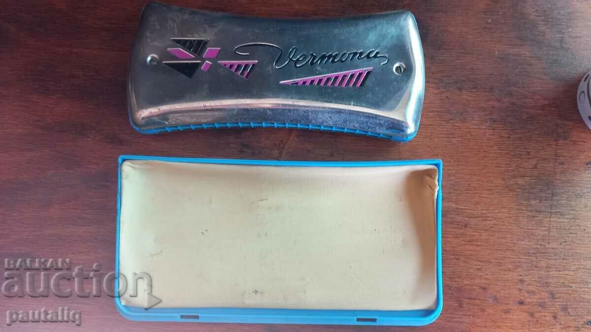 Auction  VERMONA ACCORDION