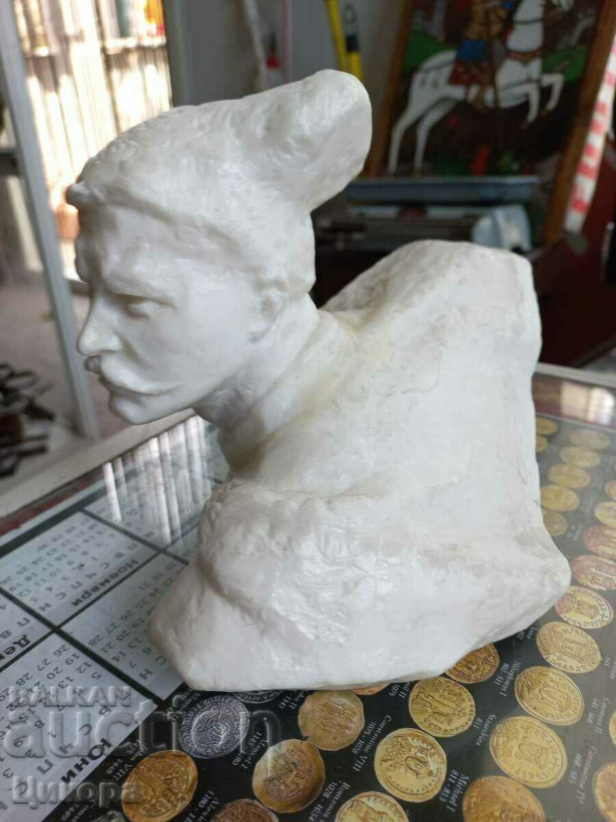 CHAPAEV BUST 1976 with price 150.00 BGN | € 76.69