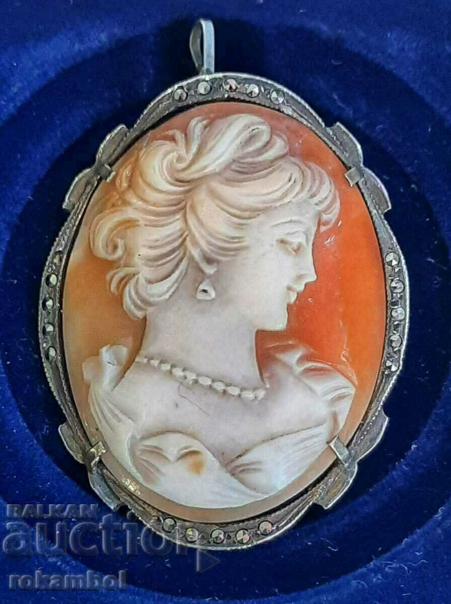 Доставка на Антична сребърна викторианска брошка/висулка с камея Доставка на Антична сребърна викторианска брошка/висулка с камея