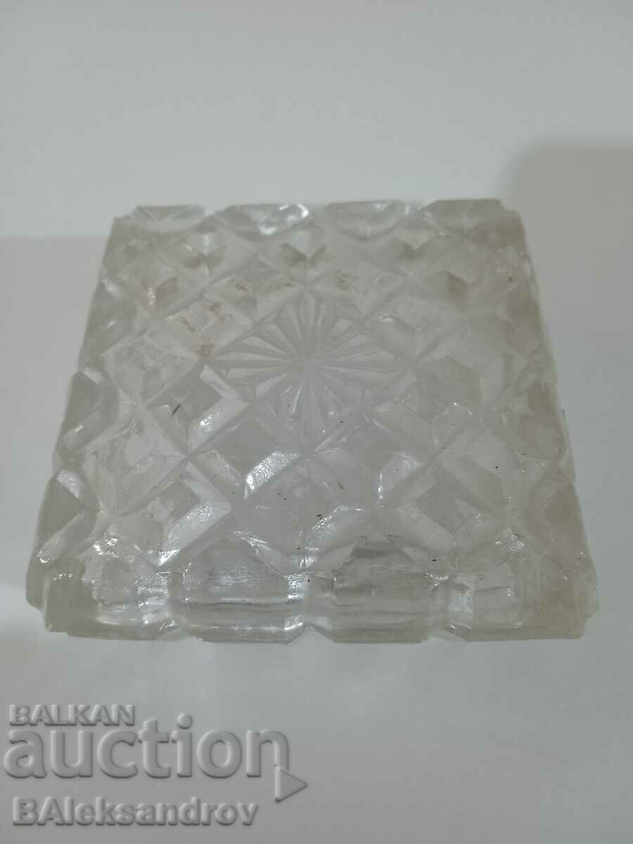 Auction Beautiful glass jewelry box Auction Beautiful glass jewelry box