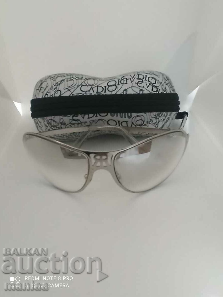 Delivery of Richmond Sunglasses Delivery of Richmond Sunglasses