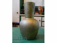 Glazed porcelain vase