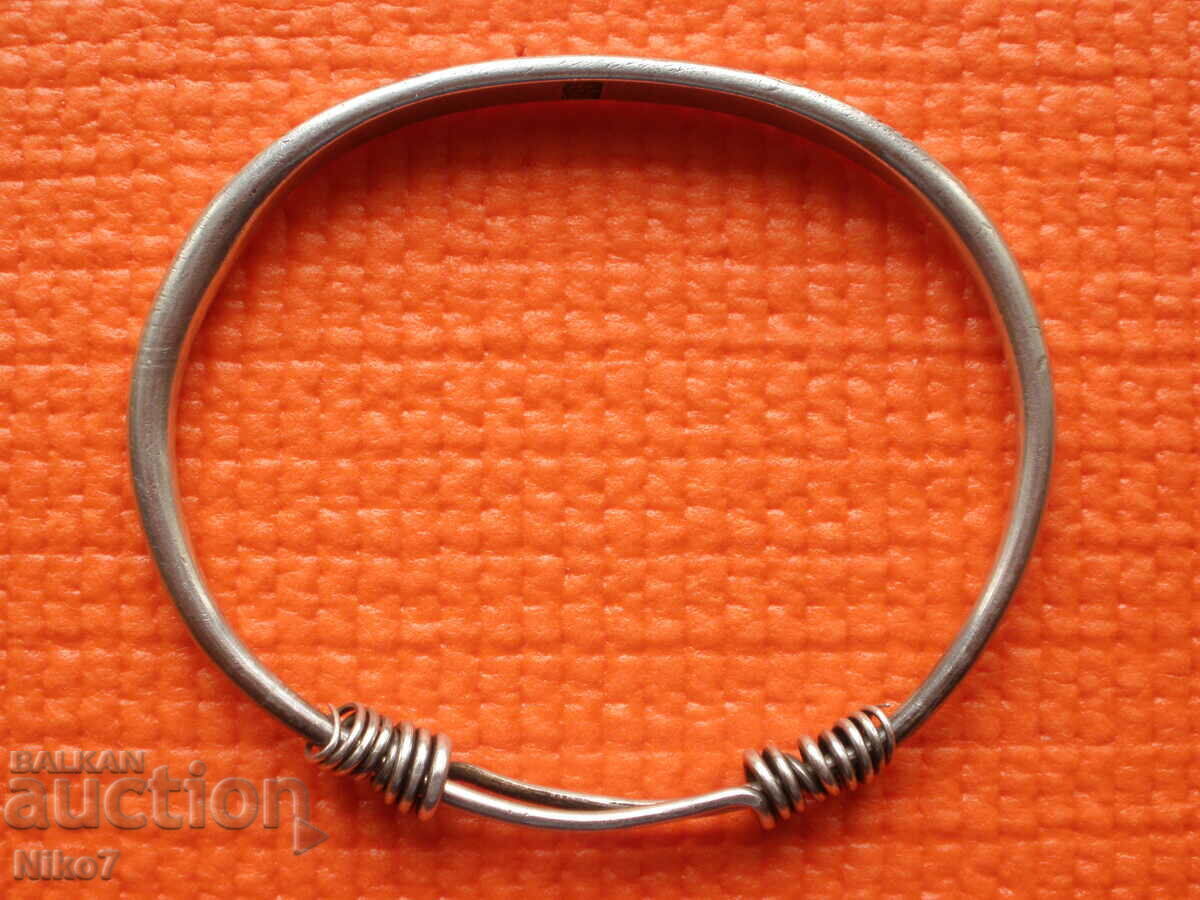 Antique Chinese silver bracelet.