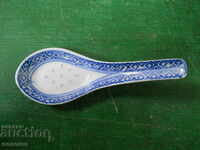 porcelain spoon - China (fine porcelain)