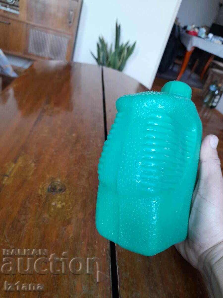 Livrarea Tub de plastic vechi