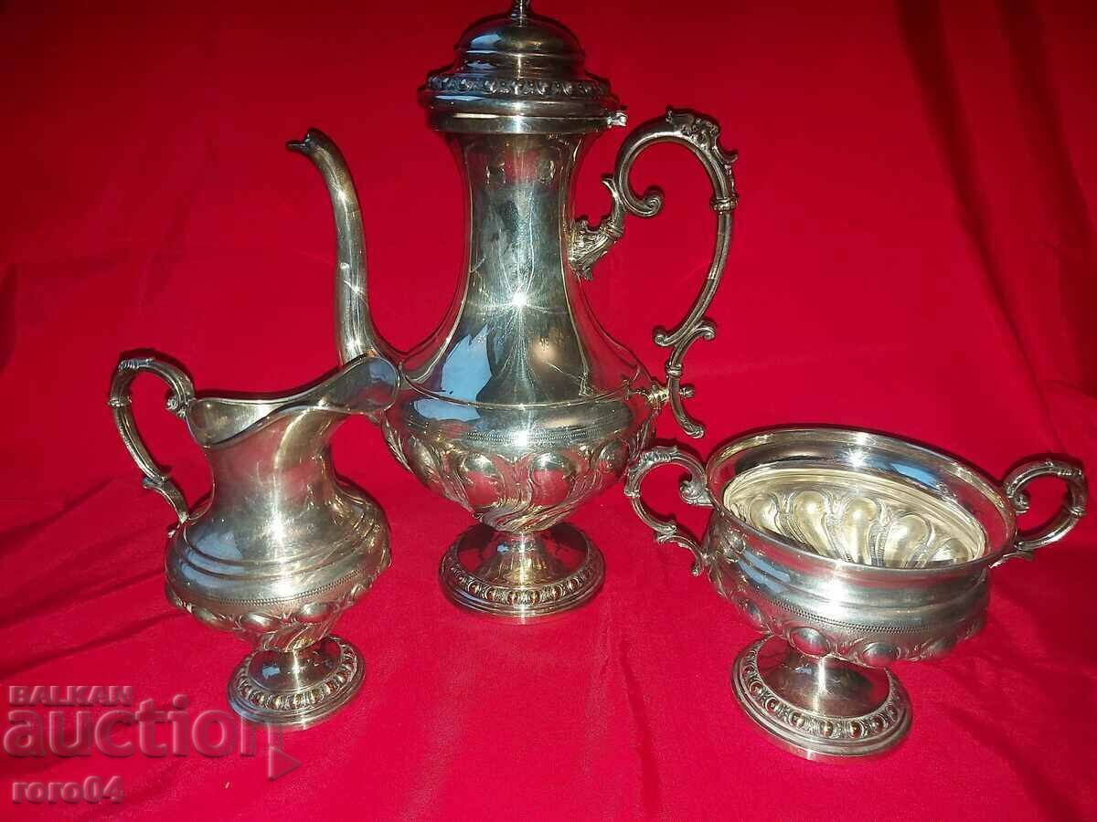 OLD LUXURY SET - 5 OLD LUXURY SET - 5