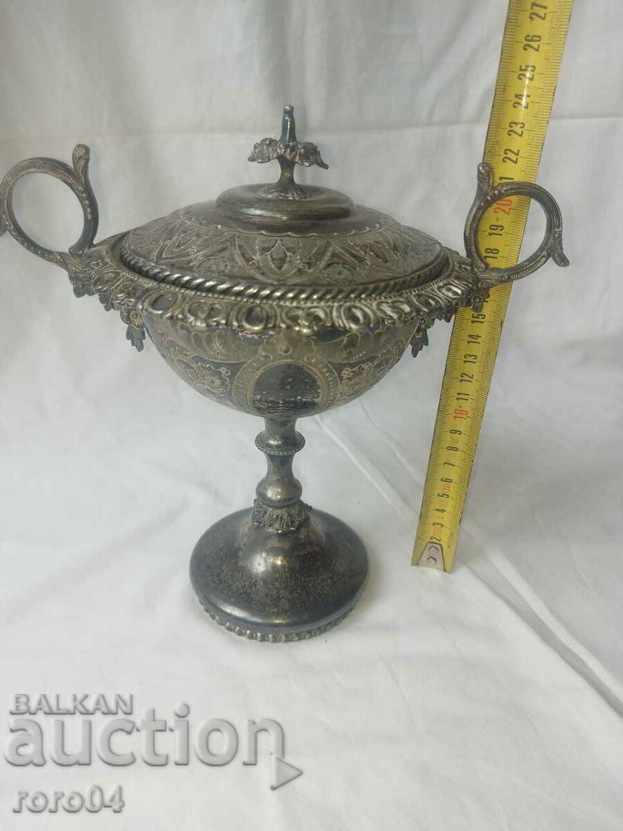 Auction BEAUTIFUL NIELO SILVER DISH Auction BEAUTIFUL NIELO SILVER DISH