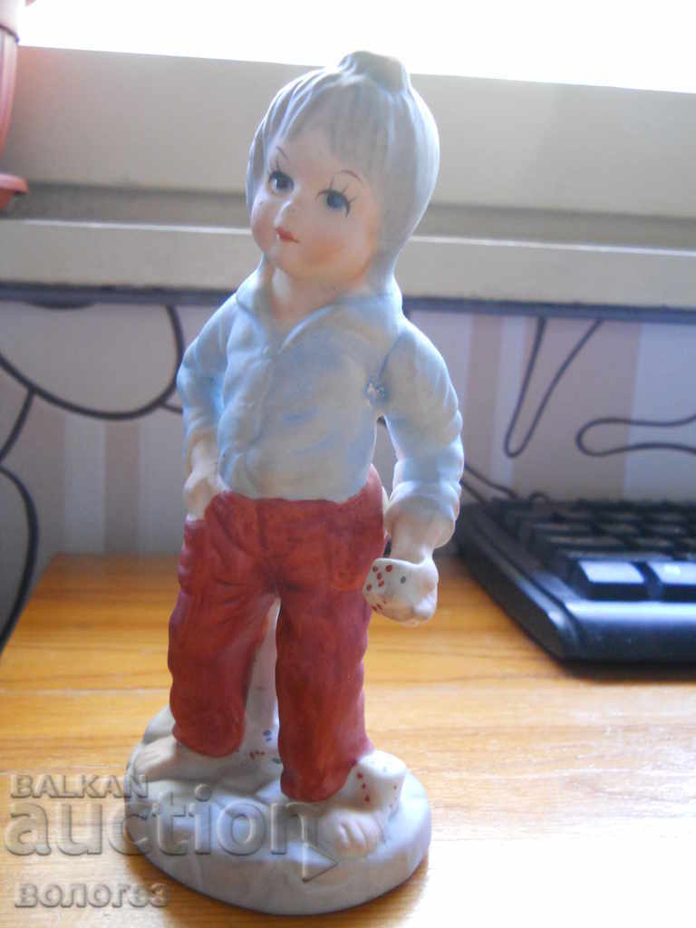 Πορσελάνινο ειδώλιο Πορσελάνινο ειδώλιο