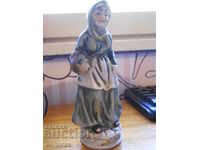 порцеланова статуетка - монахиня (Англия)