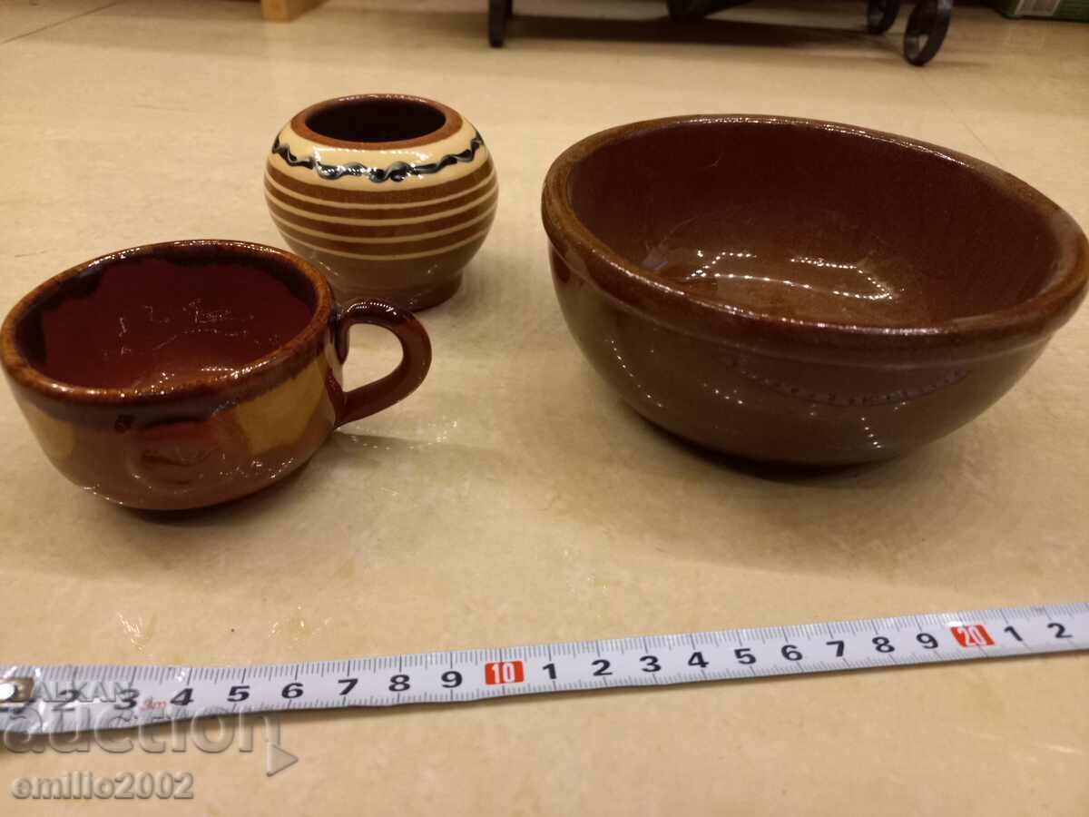 Vase ceramice cu preț 4.00 BGN | € 2.05