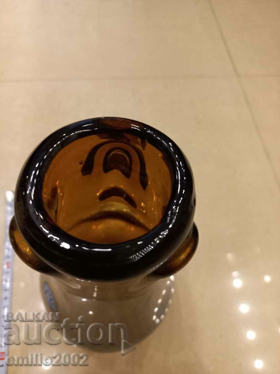 Ογκώδες γυάλινο βάζο με τιμή 9.00 BGN | € 4.60 Ογκώδες γυάλινο βάζο με τιμή 9.00 BGN | € 4.60