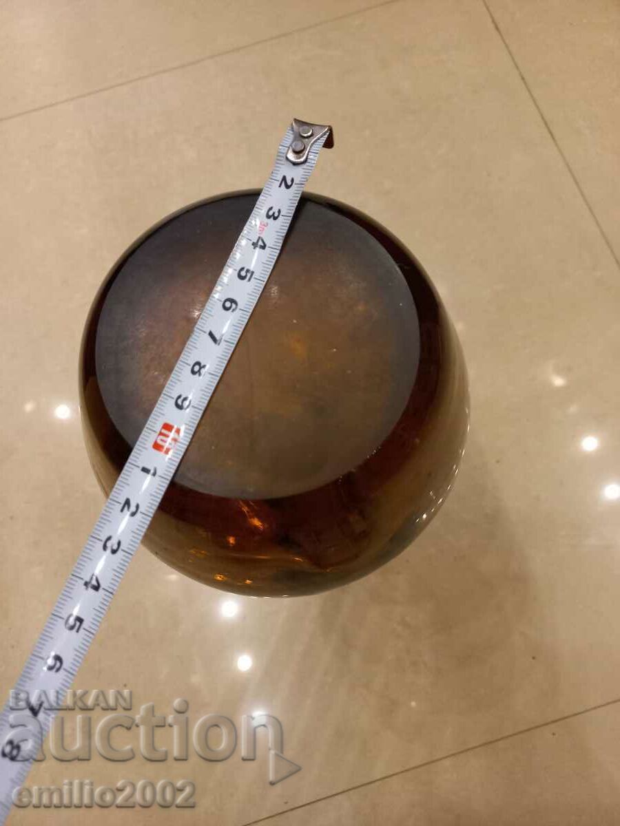 Δημοπρασία Ογκώδες γυάλινο βάζο Δημοπρασία Ογκώδες γυάλινο βάζο