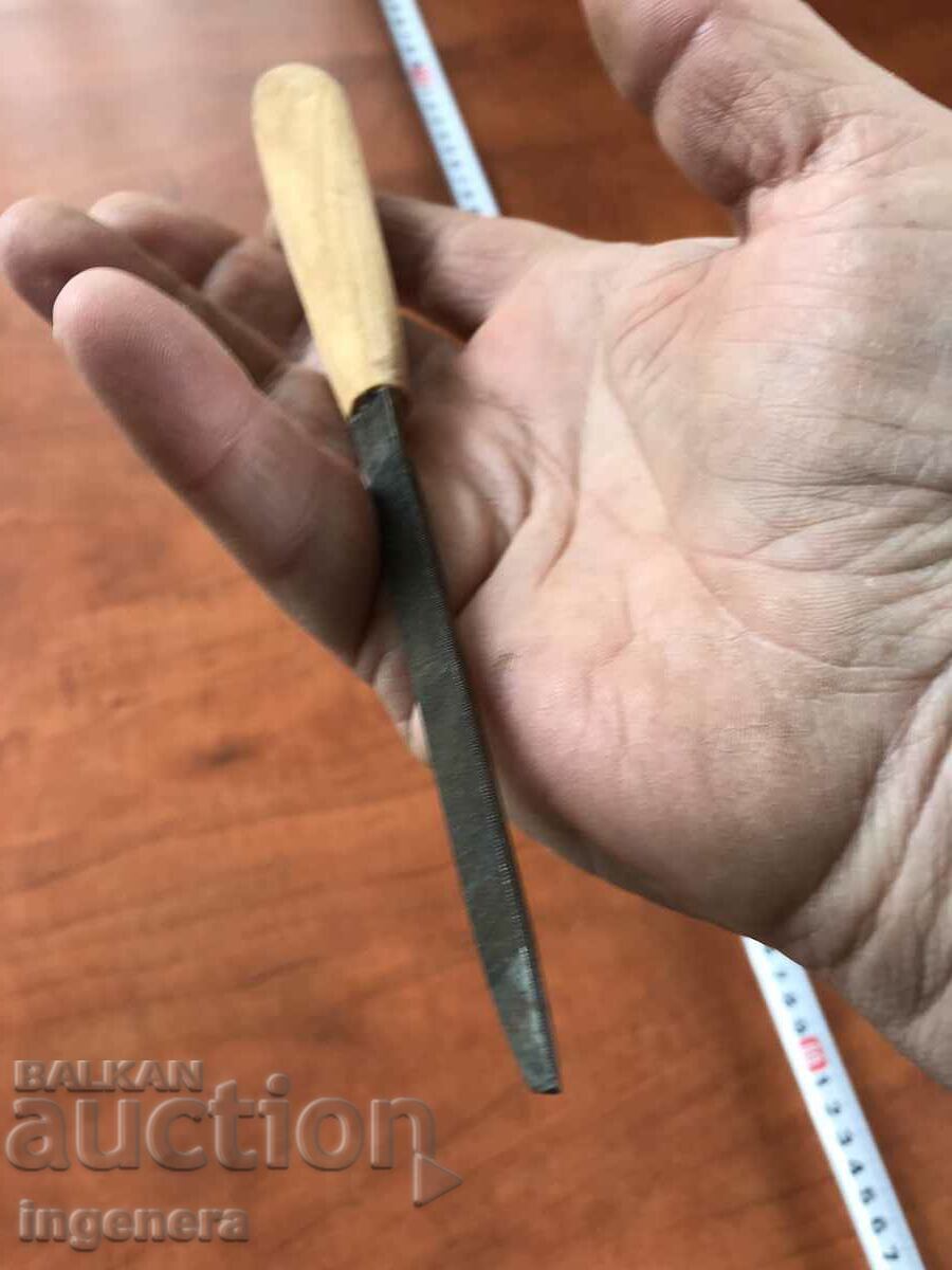 Livrarea SAW TRIANGULAR TOOL-SOLINGEN