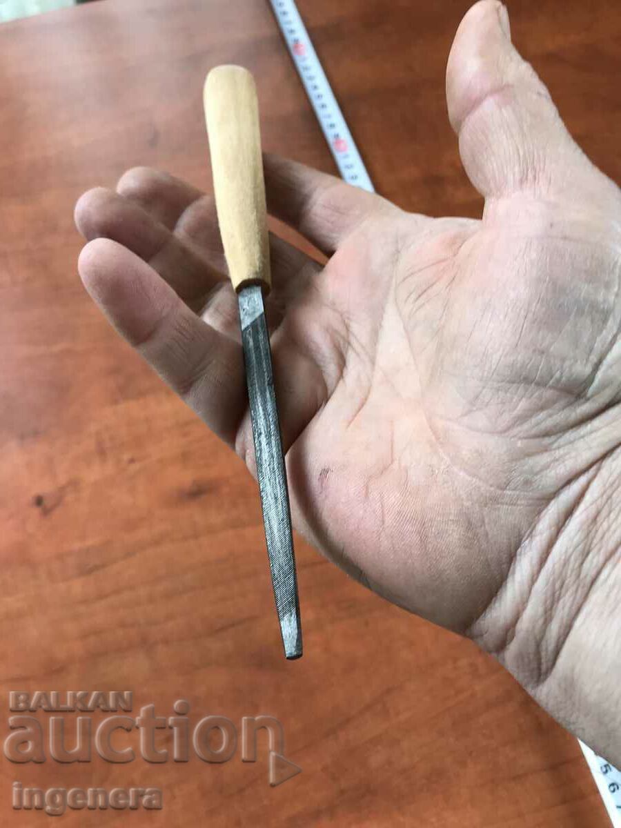 PILA TRIANGLE INSTRUMENT with price 10.00 BGN | € 5.11 PILA TRIANGLE INSTRUMENT with price 10.00 BGN | € 5.11