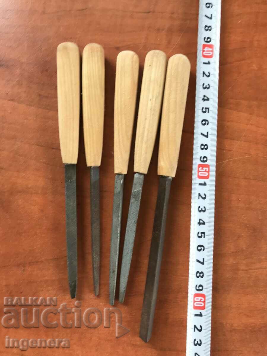 PILA TRIANGLE INSTRUMENT - 6 PILA TRIANGLE INSTRUMENT - 6