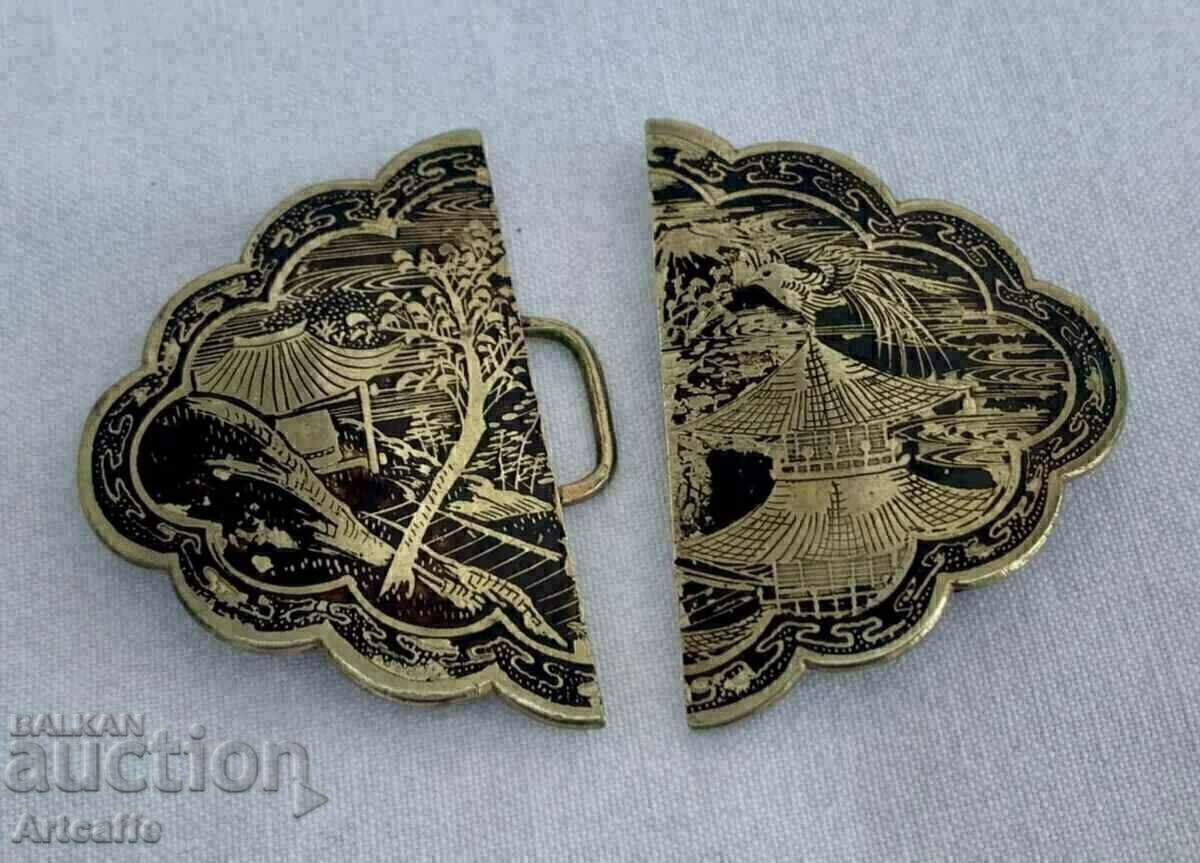Japanese belt buckle with price 20.00 BGN | € 10.23 Japanese belt buckle with price 20.00 BGN | € 10.23