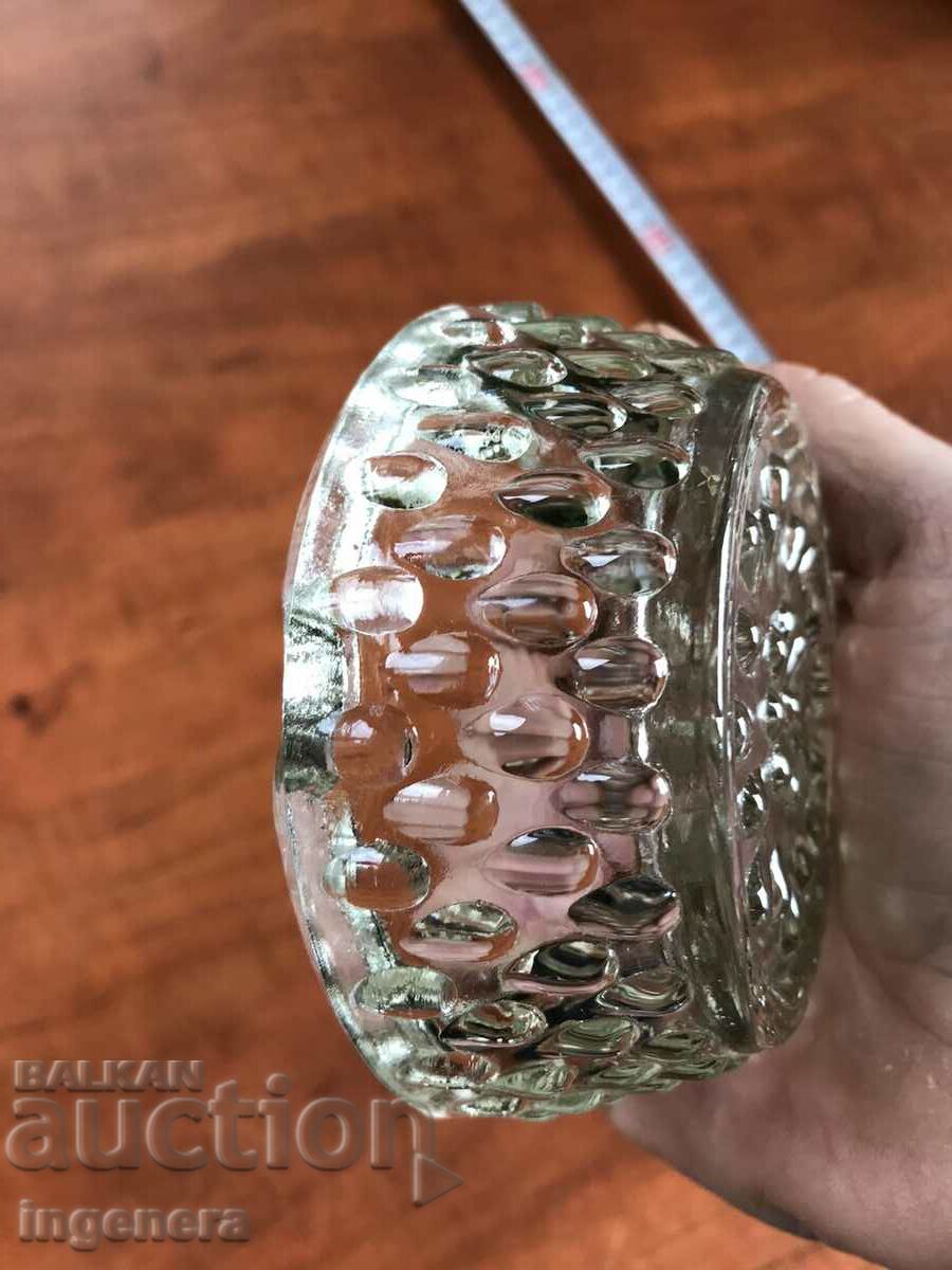 Auction THICK GLASS ASHTRAY EMBOSSED FROM THE 70'S Auction THICK GLASS ASHTRAY EMBOSSED FROM THE 70'S