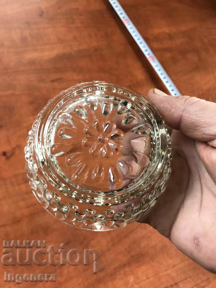 Delivery of THICK GLASS ASHTRAY EMBOSSED FROM THE 70'S Delivery of THICK GLASS ASHTRAY EMBOSSED FROM THE 70'S