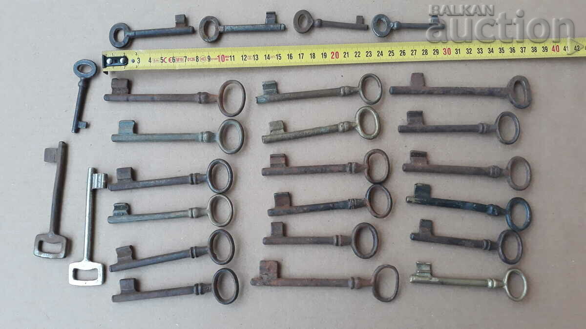 Antique key lock latch lot keys keys - 6