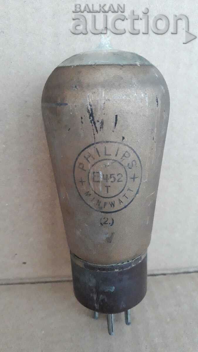 Delivery of antique radio lamp Philips interior decoration Delivery of antique radio lamp Philips interior decoration