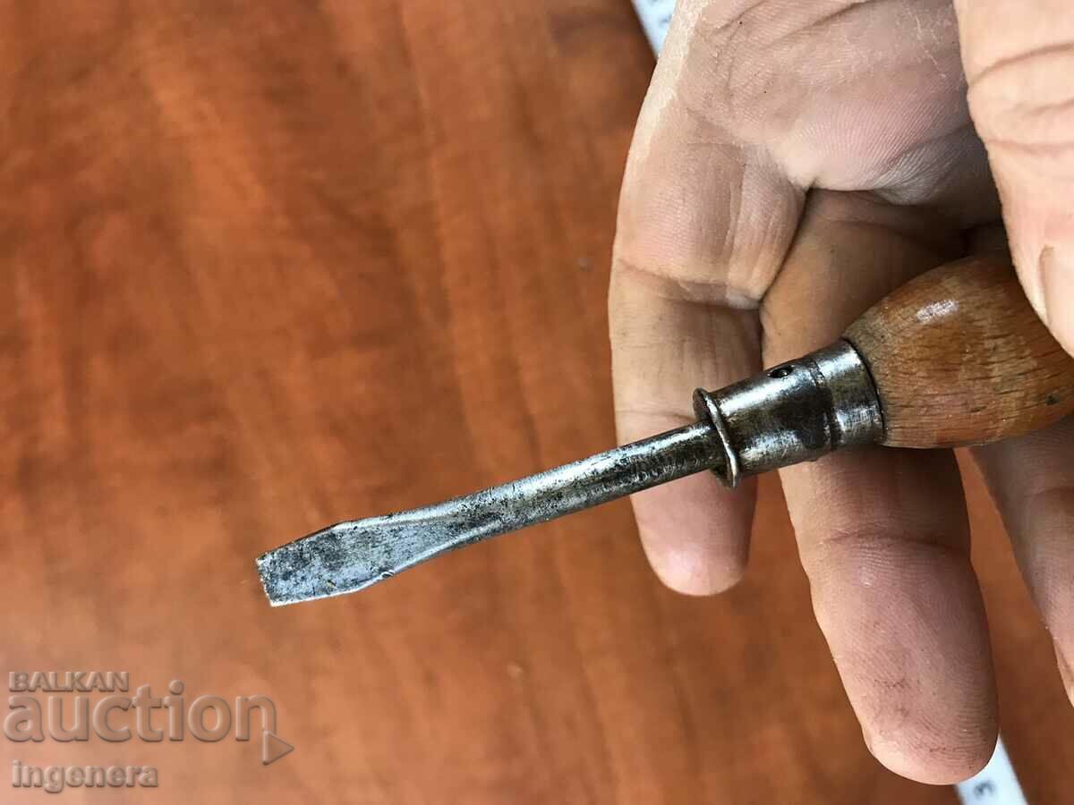 SCREWDRIVER OLD TOOL with price 9.00 BGN | € 4.60 SCREWDRIVER OLD TOOL with price 9.00 BGN | € 4.60