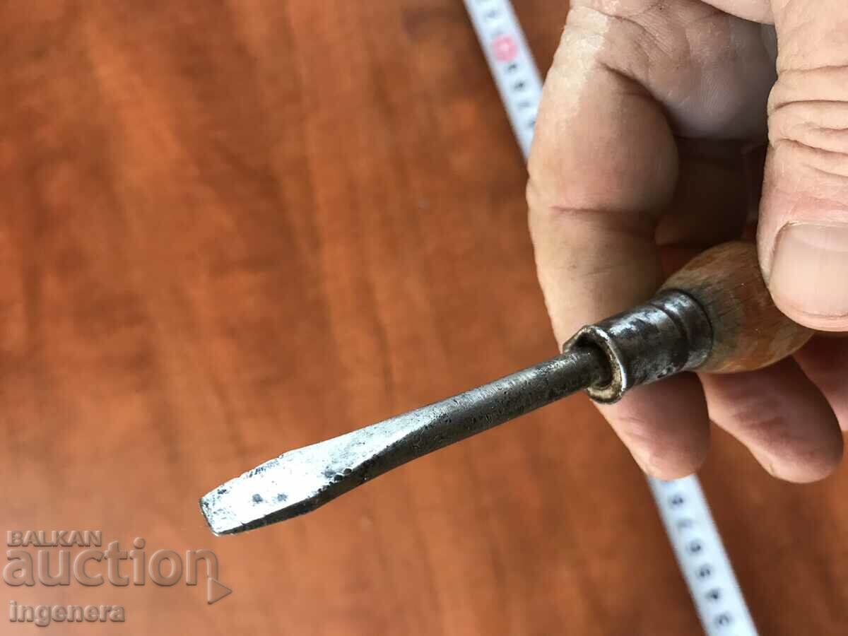 SCREWDRIVER OLD TOOL - 5 SCREWDRIVER OLD TOOL - 5