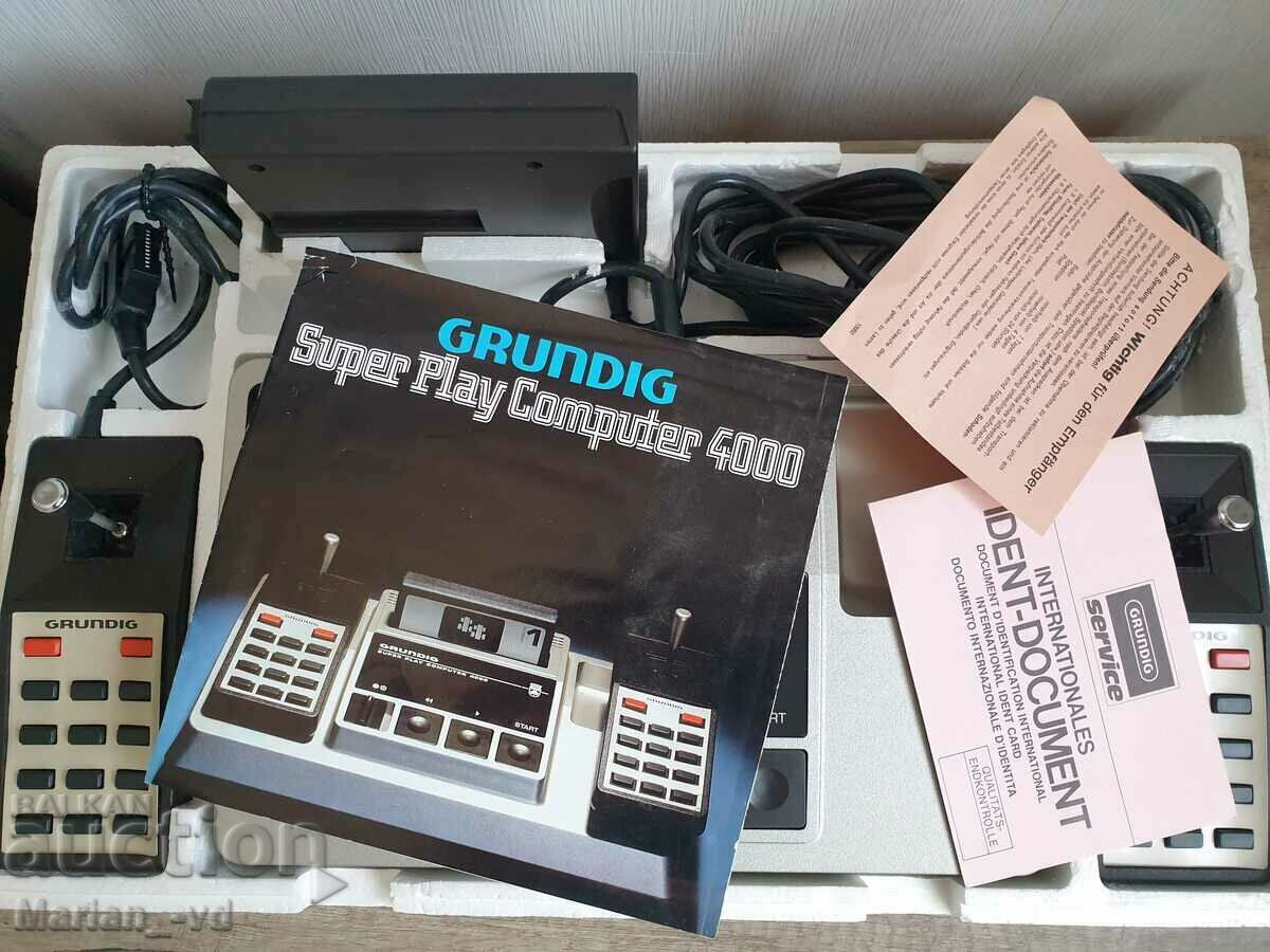 Livrarea Vechiul joc video Grundig Super Play Computer 4000