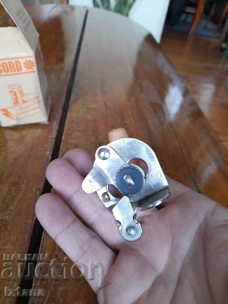 An old RECORD can opener - 5 An old RECORD can opener - 5