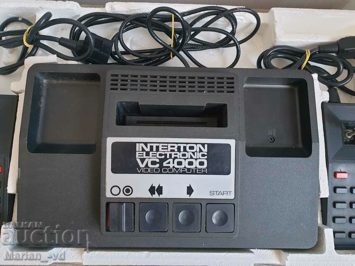Vechiul joc electronic Interton Electronic VC 4000 cu preț 150.00 BGN | € 76.69