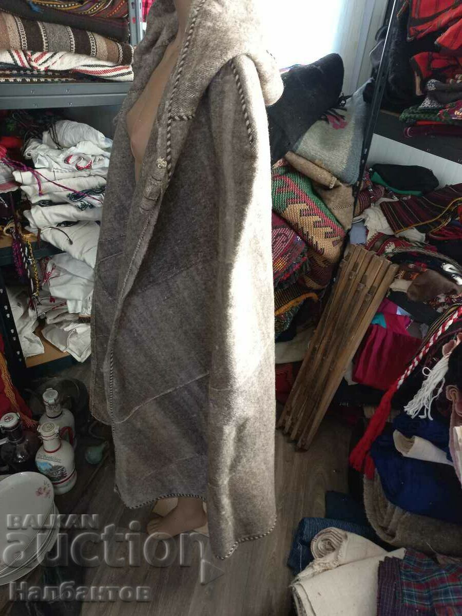 Auction OLD YAMURLUK COSTUME Auction OLD YAMURLUK COSTUME