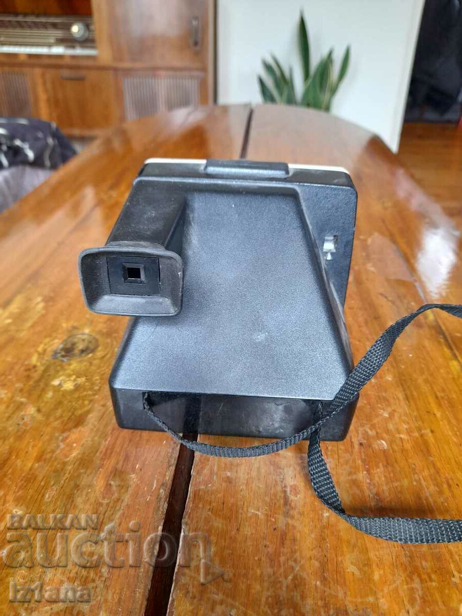Auction  Old Polaroid land camera 1000