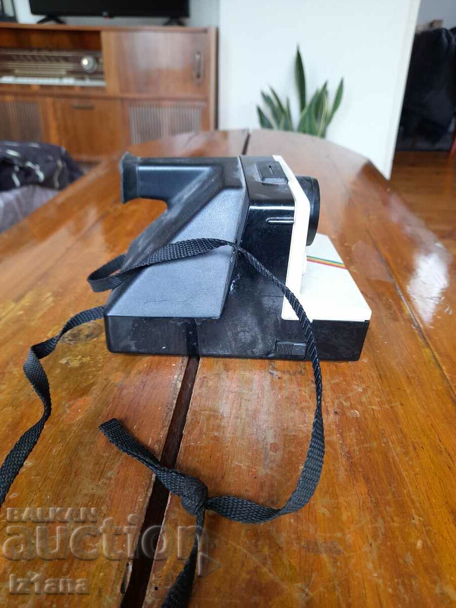 Delivery of Old Polaroid land camera 1000